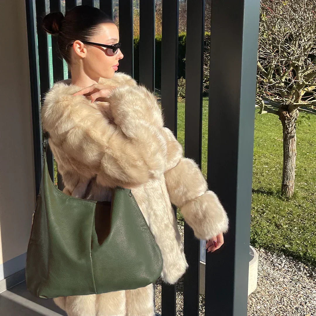 Borsa a spalla hobo da donna, vino rosso, spaziosa, versatile ed essenziale per il tuo stile.