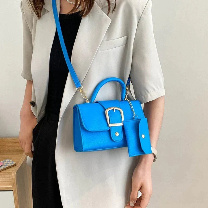 Borsetta donna mini, disponibile in varie colorazioni. Con portamonete, perfetta per la moda femminile.