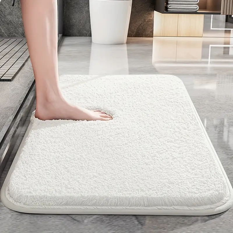 Tappetino bagno antiscivolo ultra morbido per massima sicurezza e comfort. Ideale per ogni bagno moderno.