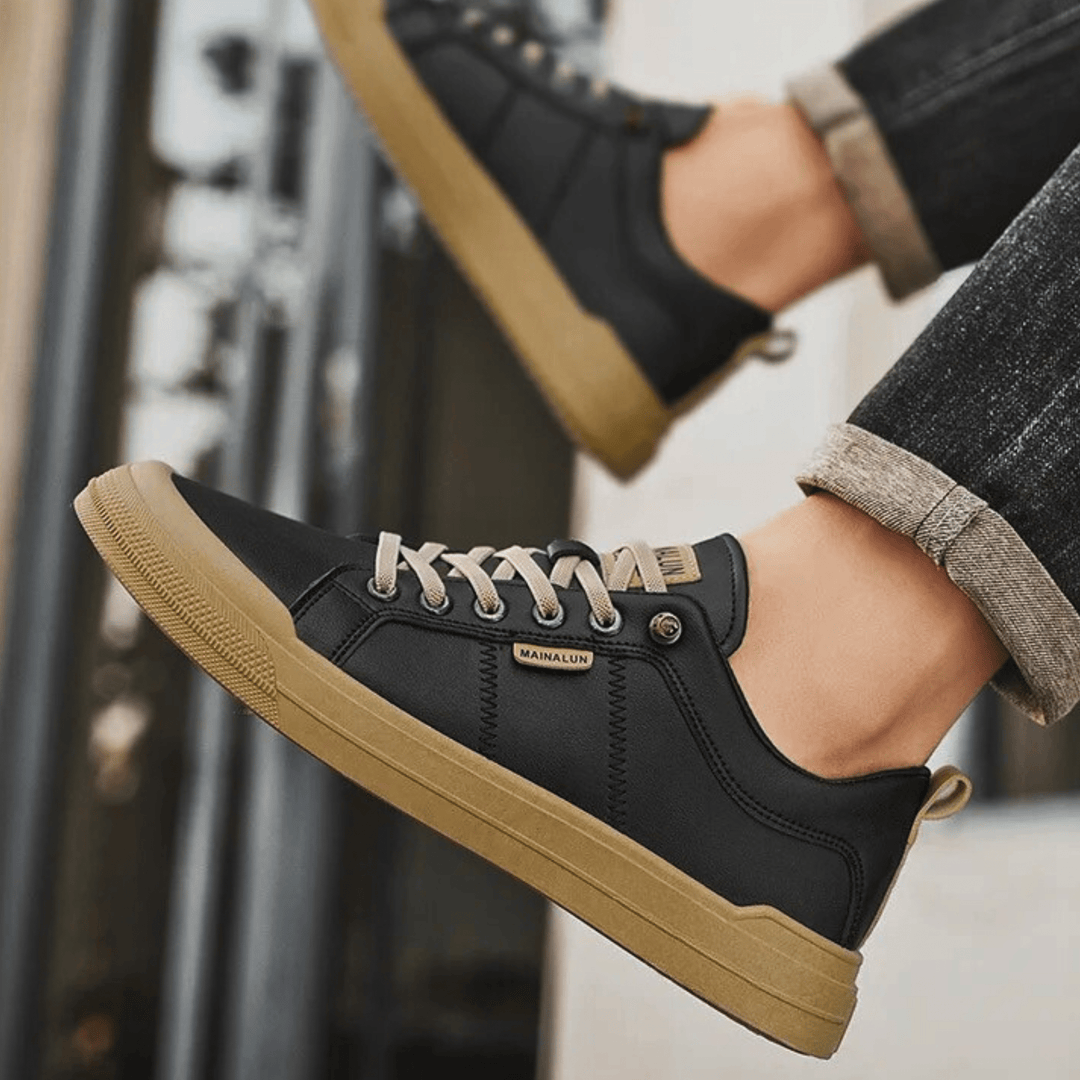 Sneakers basse uomo, un classico casual indispensabile per ogni guardaroba maschile.