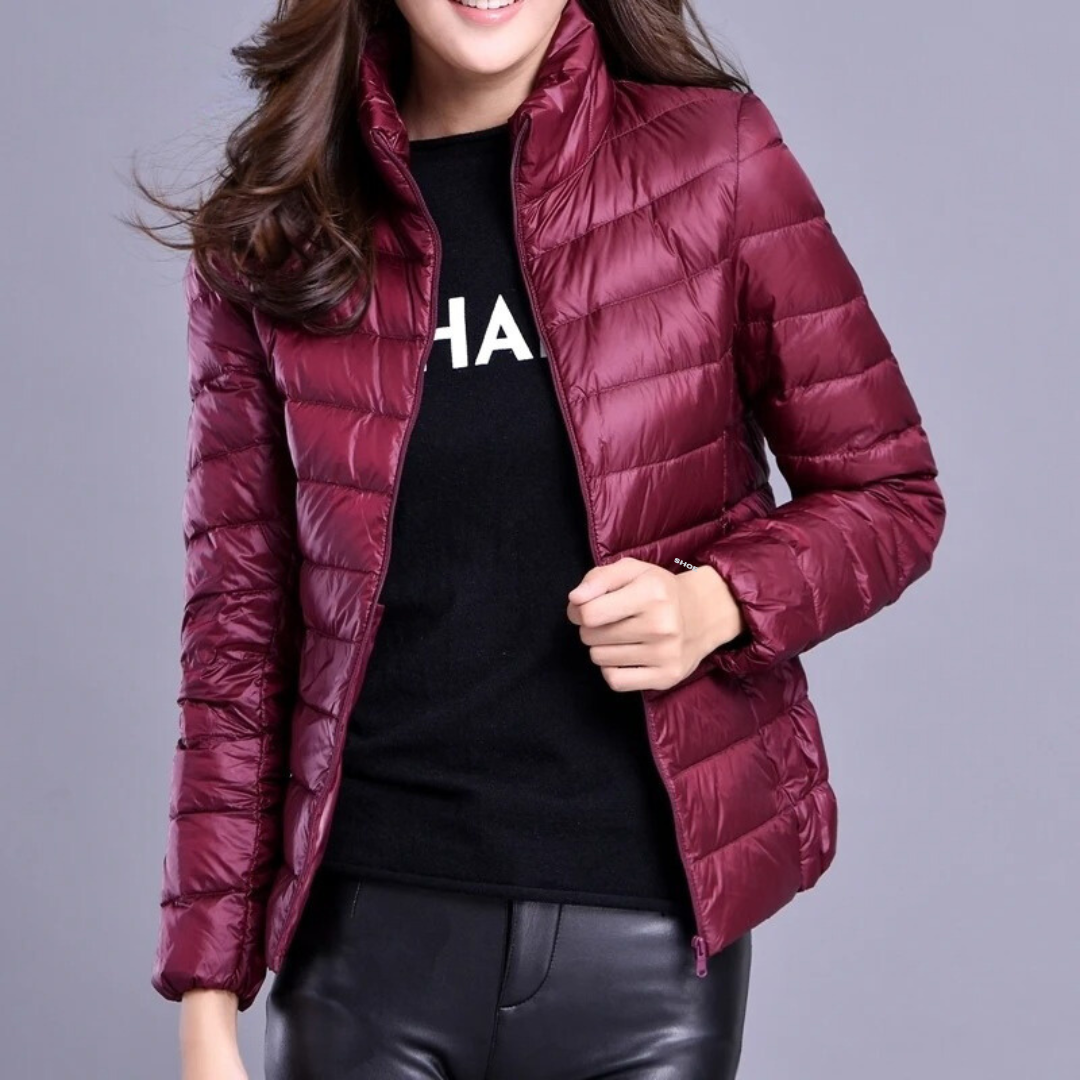 Giacca trapuntata ultraleggera da donna, calda e facile da riporre per l'inverno in viaggio.