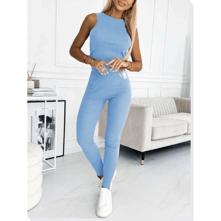 Completo loungewear donna 3 pezzi ultra confortevole: felpa oversize, leggings. Perfetto per relax quotidiano.