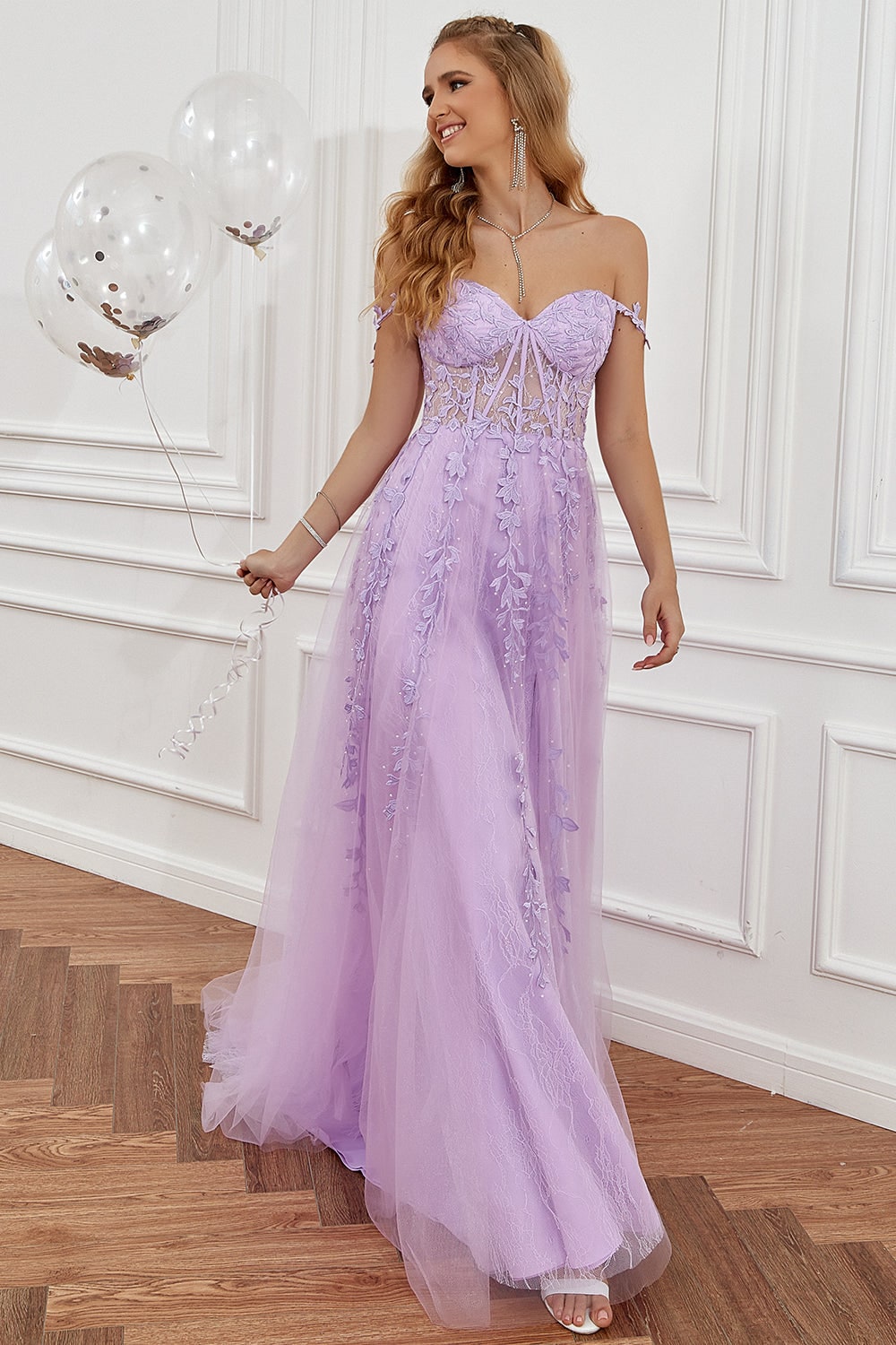 Abito da ballo elegante donna, scollo a cuore, gonna A-line, ideale per eventi formali.
