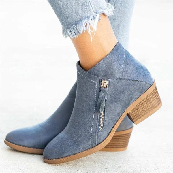 Stivaletti donna con cerniera laterale, tacco basso. Un must per la moda autunno-inverno e comfort assoluto.