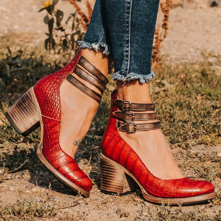 Moda donna: tacchi a blocco Eleganza Vintage, cinturino alla caviglia, comfort e stile.