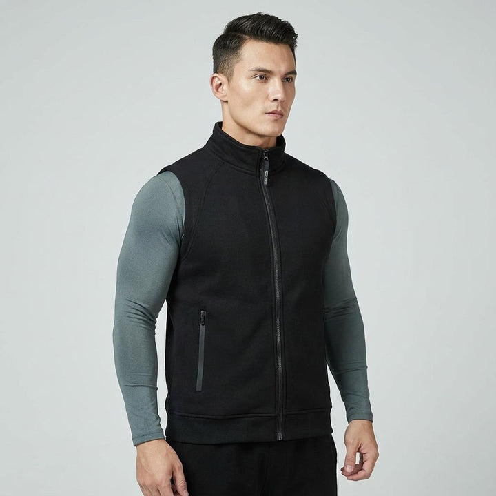 Elegante gilet da donna in pile, perfetto per sport, allenamento o look casual, con tasche zip funzionali.