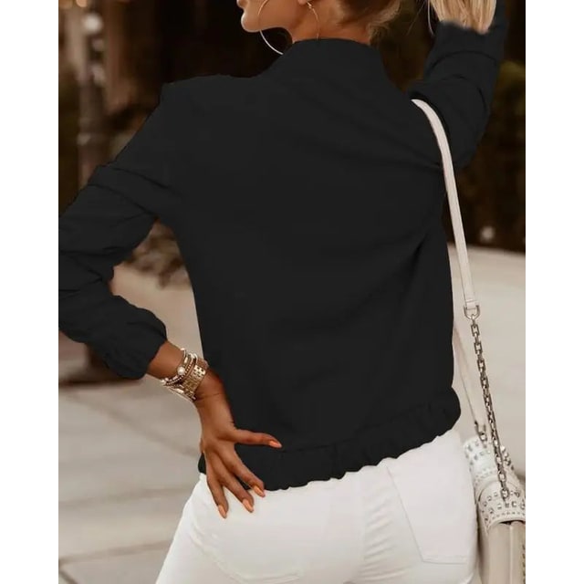 Elegante giacca bomber primaverile da donna con volant chic e zip, perfetta per aggiungere un tocco di moda al tuo look.