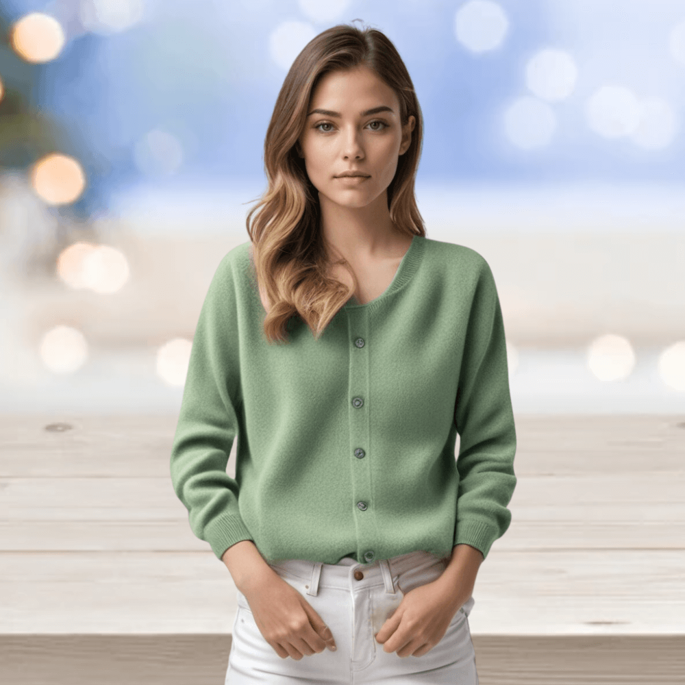 Cardigan donna per stratificazione, morbido, bottoni, girocollo a costine, capo essenziale.