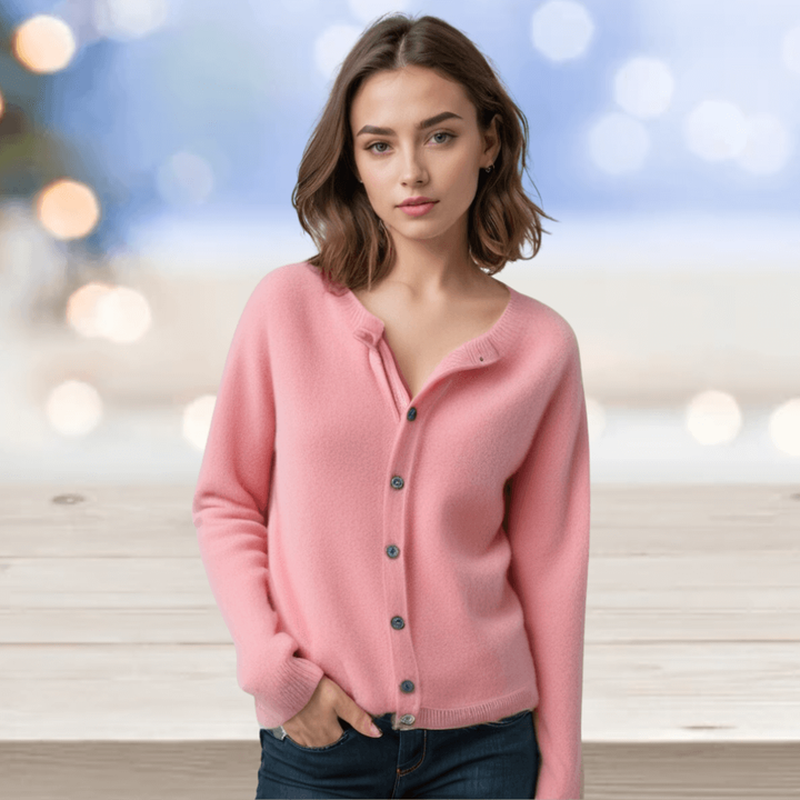 Cardigan donna casual-chic, morbido, bottoni, girocollo a costine, perfetto per tutti i giorni.