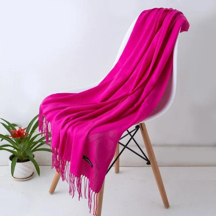 Sciarpa da donna in cashmere di alta moda con frange.