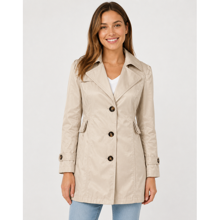 Trench corto classico donna per mezze stagioni. Capospalla versatile con revers e polsini bottoni. Stile ufficio/casual.