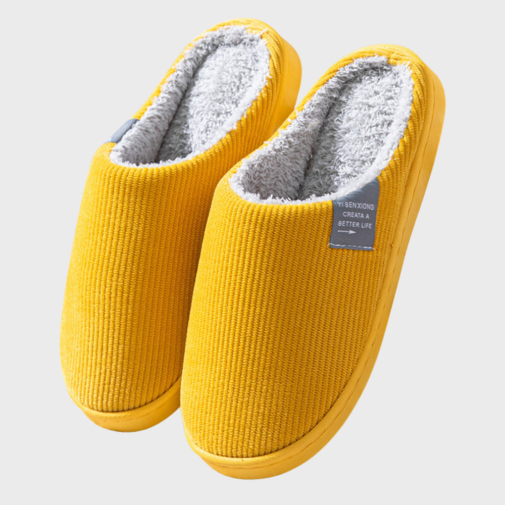 Pantofole da donna a punta chiusa per casa, garantiscono piedi caldi e un comfort impareggiabile ogni giorno.