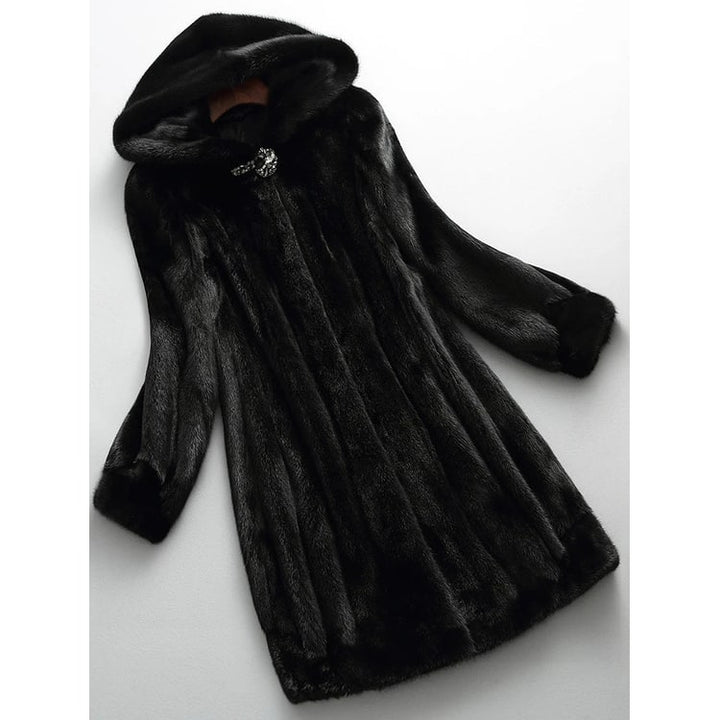 Lussuoso cappotto donna in pelliccia sintetica, elegante e caldo, con cappuccio e chiusura gioiello.