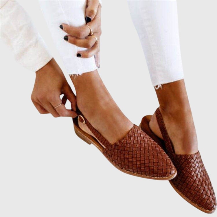 Scarpe mules piatte da donna, punta affusolata, un mix perfetto di comfort, eleganza e stile quotidiano.