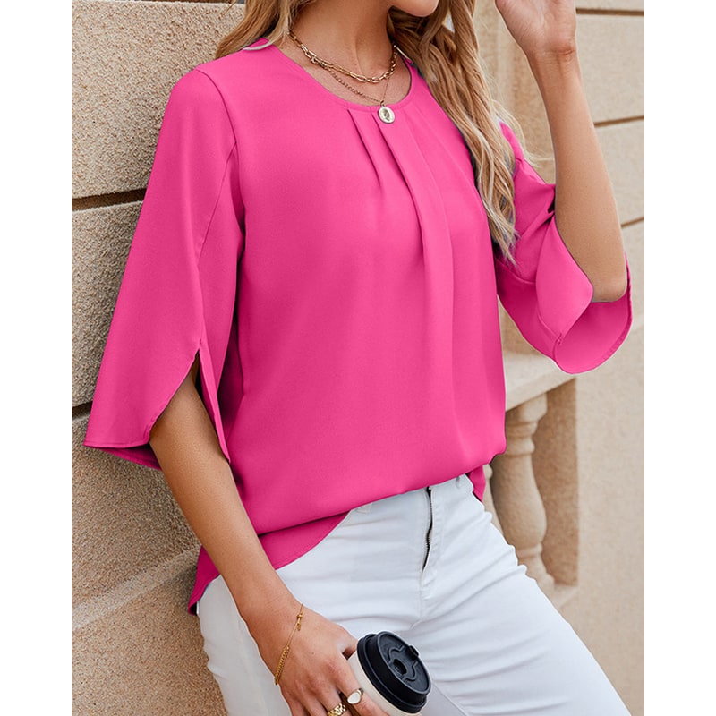 Blusa donna elegante mezze maniche, scollo plissettato, apertura sulla schiena. Perfetta per primavera/estate.