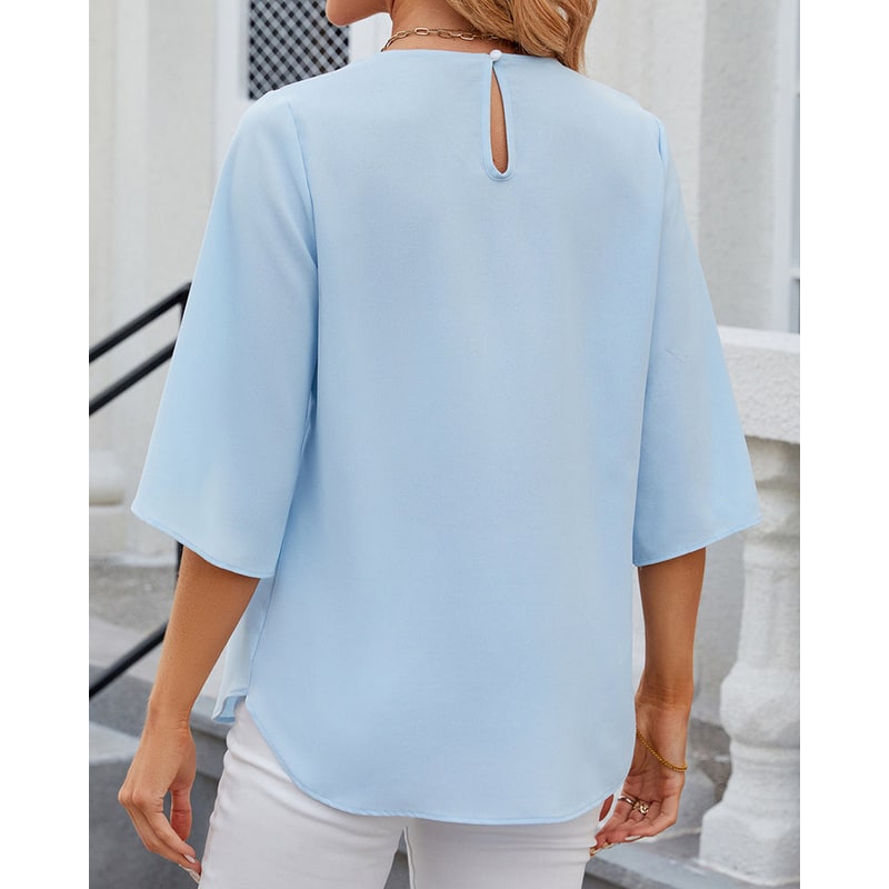 Blusa donna primaverile a mezza manica, scollo plissettato e cut-out sulla schiena. Perfetta per il giorno.