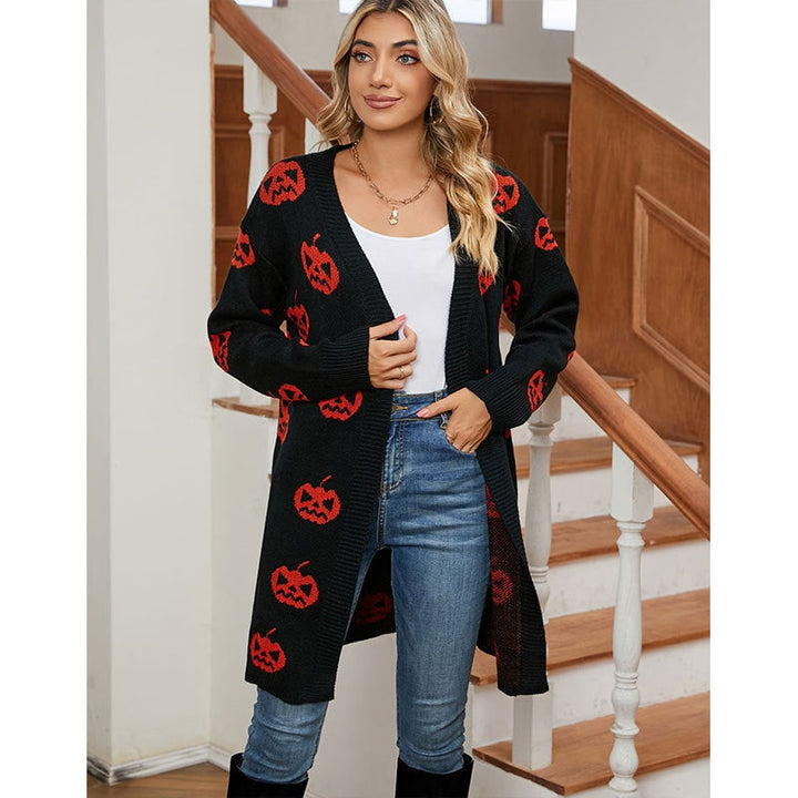 Morbido cardigan lungo donna Halloween a tema zucca, aperto sul davanti. Per un outfit autunnale festivo.