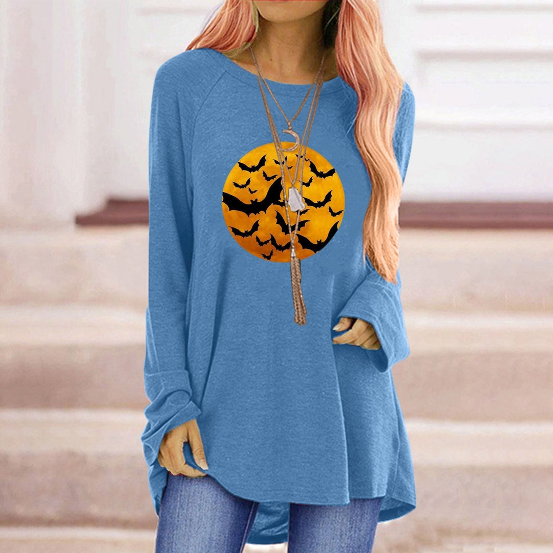 Maglietta grafica donna Halloween, manica lunga con pipistrello e luna. Perfetta per feste autunnali.
