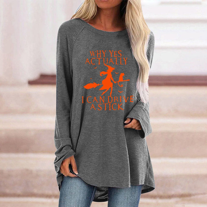 Comoda tunica lunga da donna per Halloween con grafica strega, ideale per un look casual autunnale.