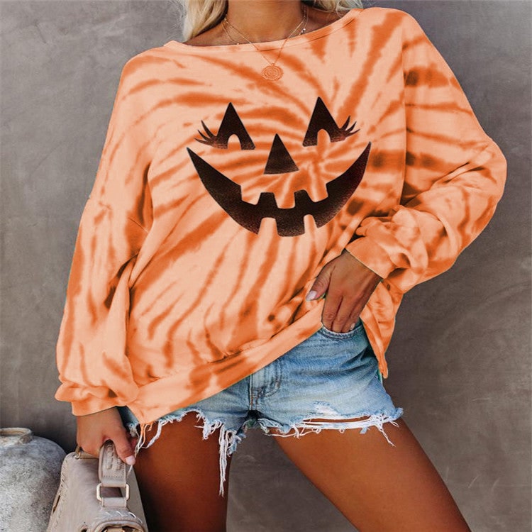 Felpa donna oversize tie-dye Halloween con zucca Jack-O'-Lantern. Perfetta per abbigliamento festivo autunnale comodo.