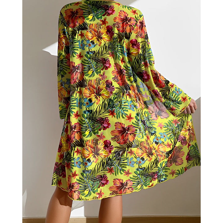 Copricostume kimono floreale e tropicale abbinato a bikini vita alta. Set da bagno donna 3 pezzi per piscina.