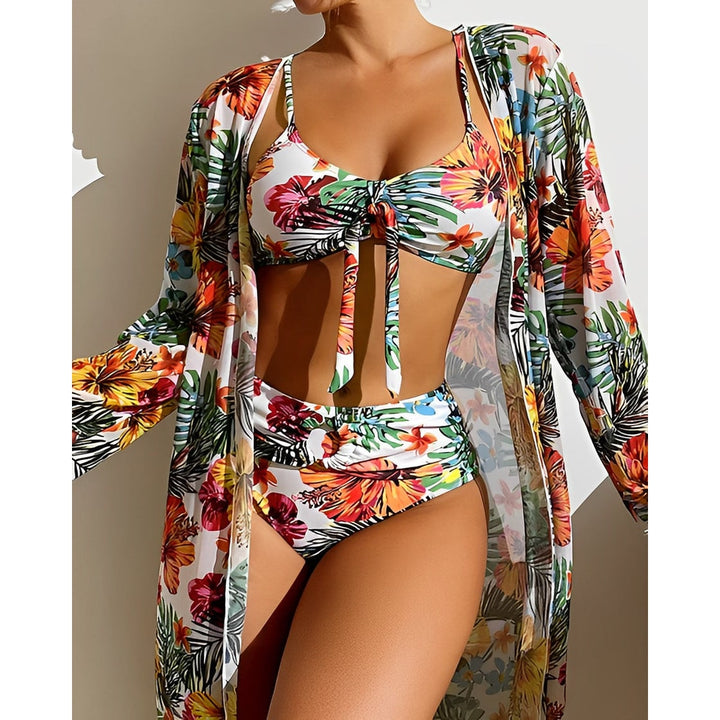 Costume da bagno donna floreale e tropicale: bikini vita alta e copricostume kimono. Perfetto per la moda mare.