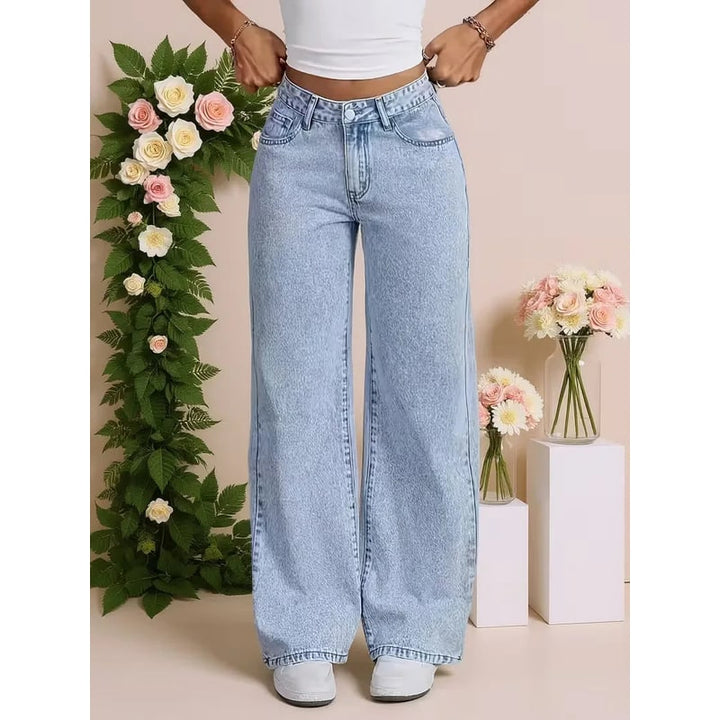 Jeans da donna a vita alta con gamba larga e vestibilità comoda, ideali per un look casual e alla moda.