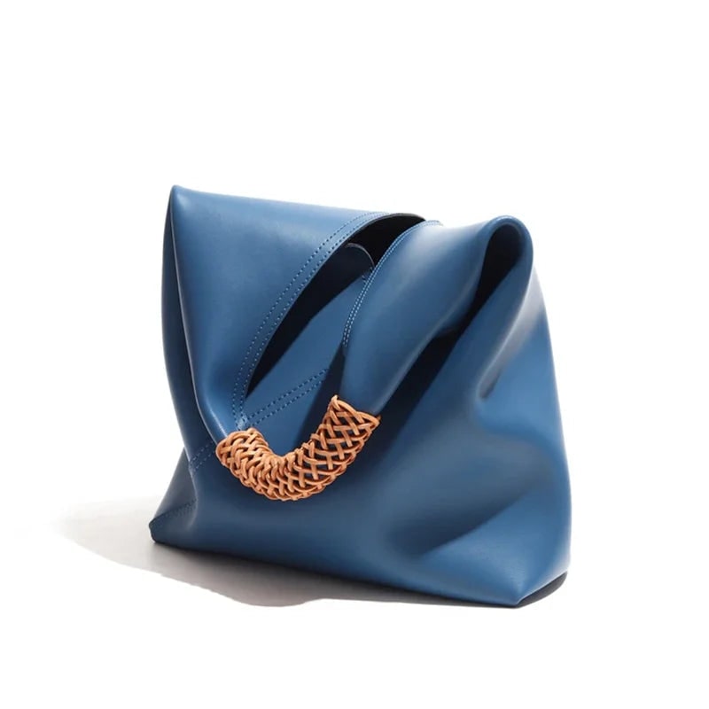 Borsa a spalla hobo da donna in pelle, con tracolla regolabile, design versatile per comfort e stile.