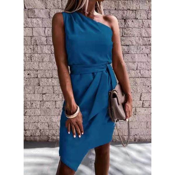 Moda donna: vestito monospalla midi chic per cerimonie, feste eleganti e invitata a matrimonio. Versatile e moderno.