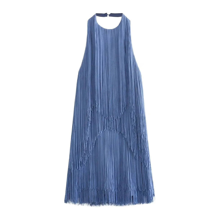 Moda donna: abito mini blu elegante con frange, collo halter e schiena aperta. Stile glamour per ogni occasione.
