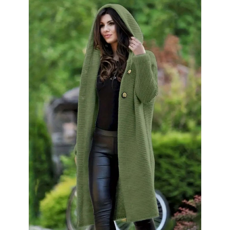 Comodo maglione lungo donna con cappuccio e chiusura a bottoni, ottimo per strati e stile rilassato.
