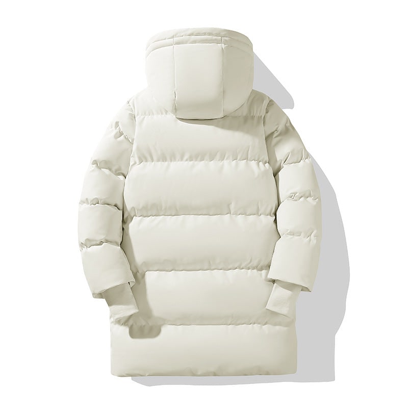 Cappotto lungo piumino donna con cappuccio, perfetto per affrontare il freddo invernale con stile.