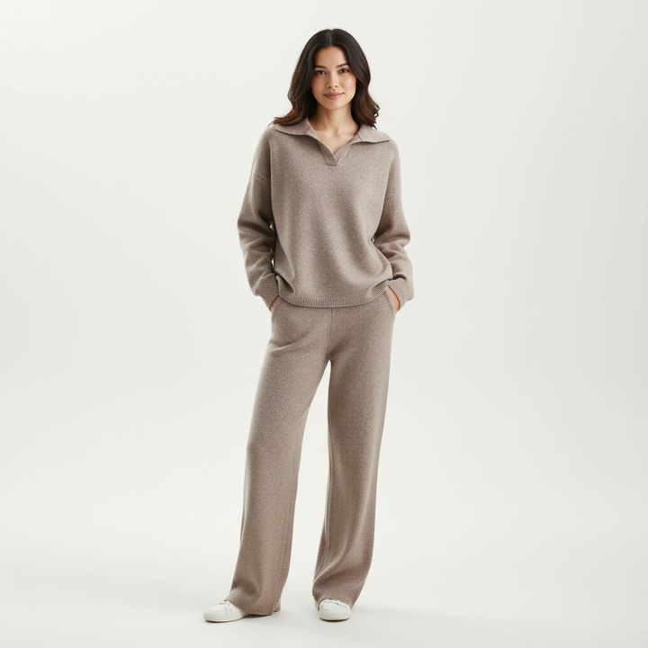 Maglia a collo del completo lounge donna, calda e avvolgente, per un comfort elevato in casa.