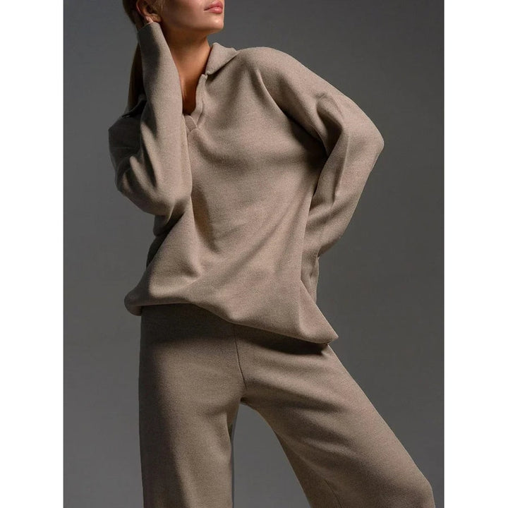Loungewear donna con maglione polo: Set 2 pezzi casual con pantaloni ampi, ideale per il massimo comfort e stile.