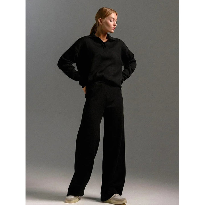 Set 2 pezzi donna stile casual: Completo lounge con maglione polo a maniche lunghe e pantaloni larghi comodi.