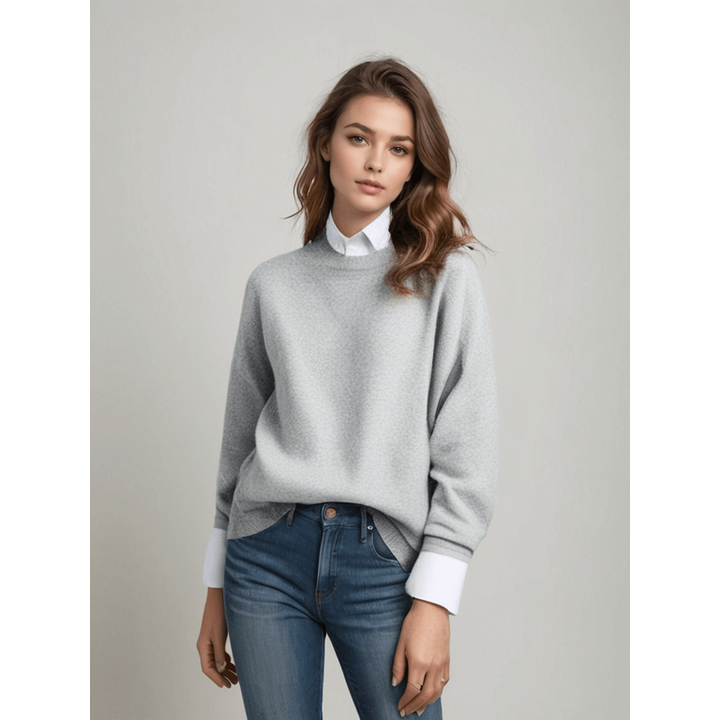 Maglione donna oversize girocollo, perfetto per autunno/inverno. Comodo, casual e con polsini a costine alla moda.