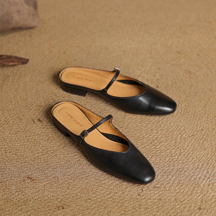 Scarpe basse Mary Jane per il tempo libero, con cinturino e punta a mandorla. Comfort e stile.