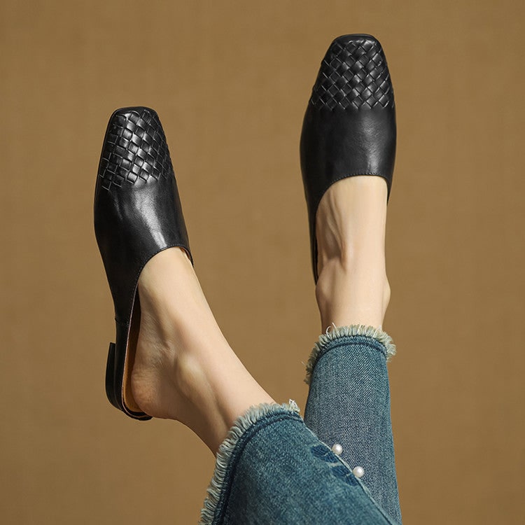 Scarpe donna estive: mules con punta quadrata e tomaia intrecciata. Comfort per tutto il giorno.