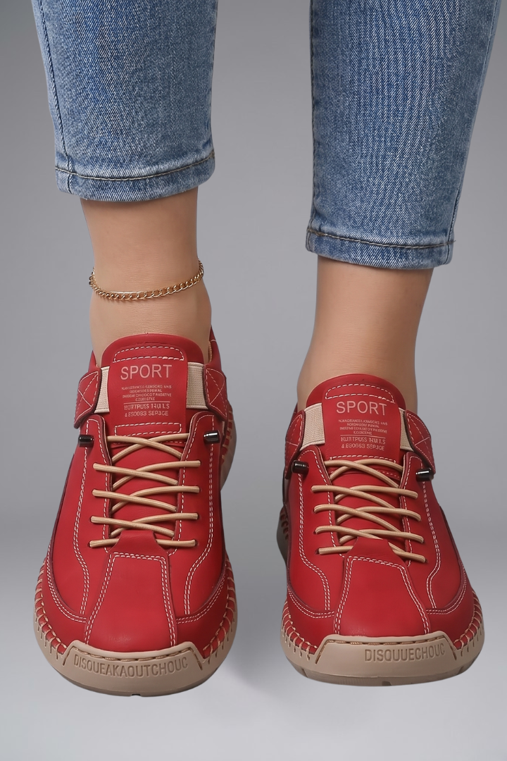 Scarpe slip-on donna casual, ideali per un look quotidiano. Sneakers comode e facili da indossare.