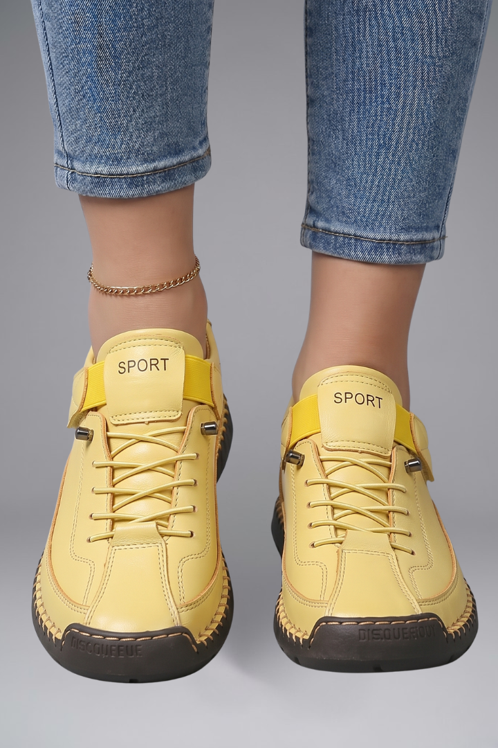 Moda femminile: sneakers slip-on donna leggere e traspiranti. Scarpe casual per l'estate e il comfort.
