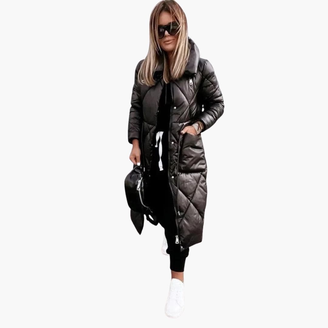 Cappotto donna piumino lungo trapuntato, un capo versatile con colletto alto per outfit invernali eleganti e di tendenza.