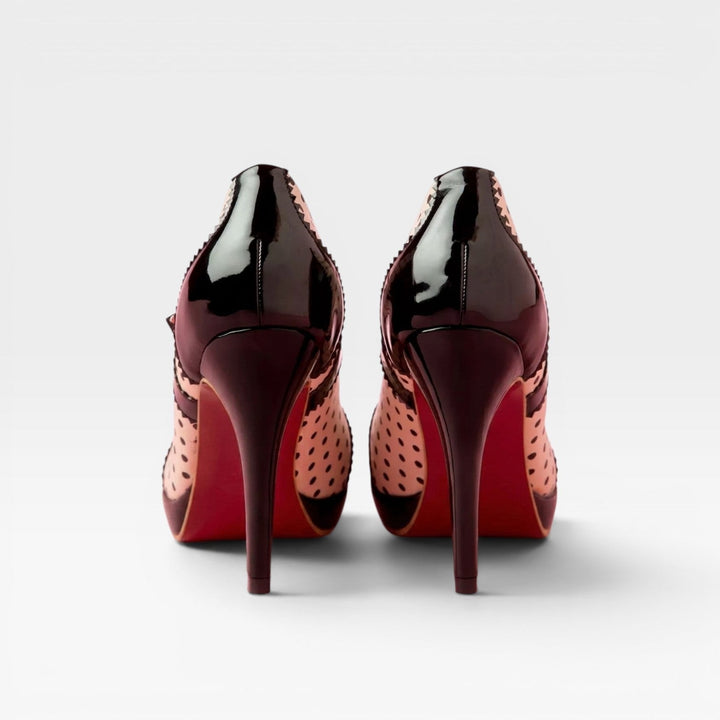 Eleganti décolleté Mary Jane da donna con plateau e dettaglio pois. Scarpe vintage perfette per feste.