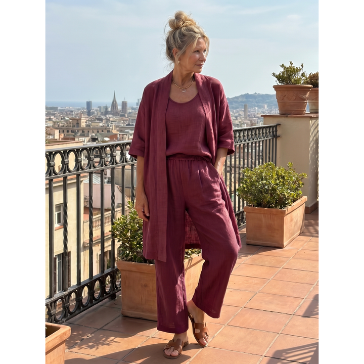 Completo donna ideale per il tempo libero: cardigan lungo e pantaloni ampi. Outfit casual versatile e di tendenza.
