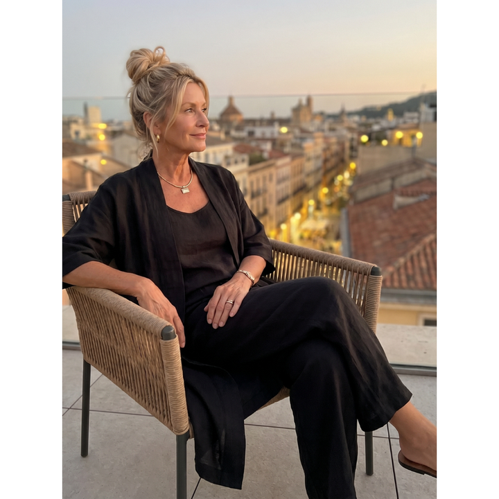 Set coordinato donna: cardigan lungo e pantaloni a gamba larga. Comodità ed eleganza per la moda femminile.