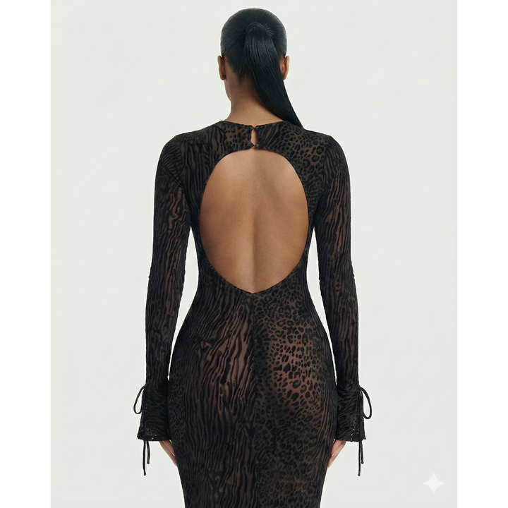 Vestito da sera lungo da donna, stampa animalier di tendenza e schiena scoperta. Perfetto per un look glamour.