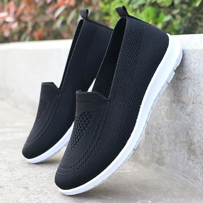 Scarpe slip-on donna casual per primavera/estate, leggere e alla moda per comfort quotidiano.