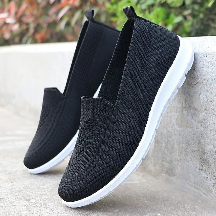 Scarpe slip-on donna casual per primavera/estate, leggere e alla moda per comfort quotidiano.