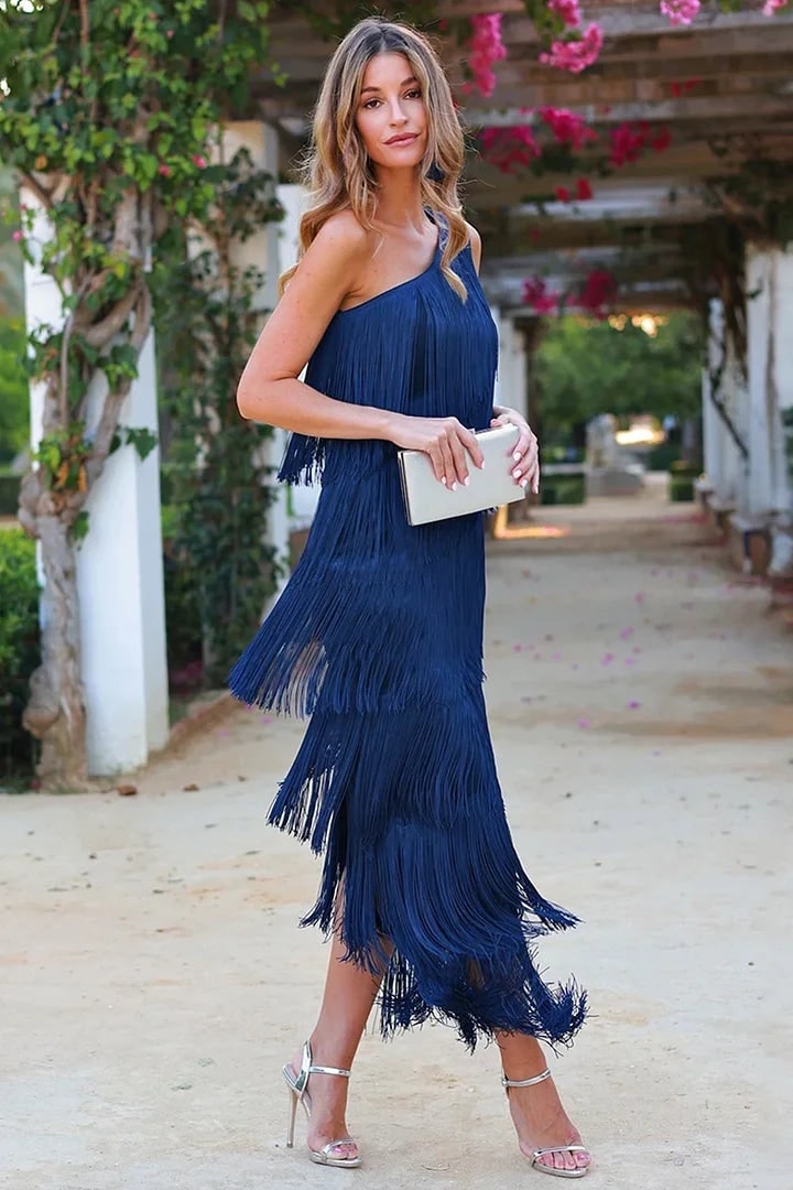Vestito midi donna elegante monospalla asimmetrico con frange. Abito da festa per occasioni speciali.