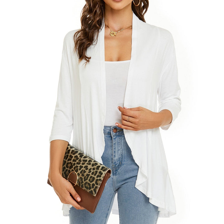 Cardigan donna con maniche 3/4 drapeggiate. Un capo aperto e morbido per ogni stagione.