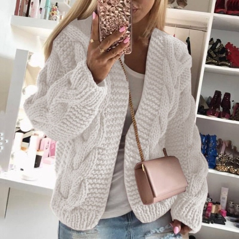 Cardigan donna oversize a trecce, caldo e aperto, per un abbigliamento casual elegante in autunno inverno.